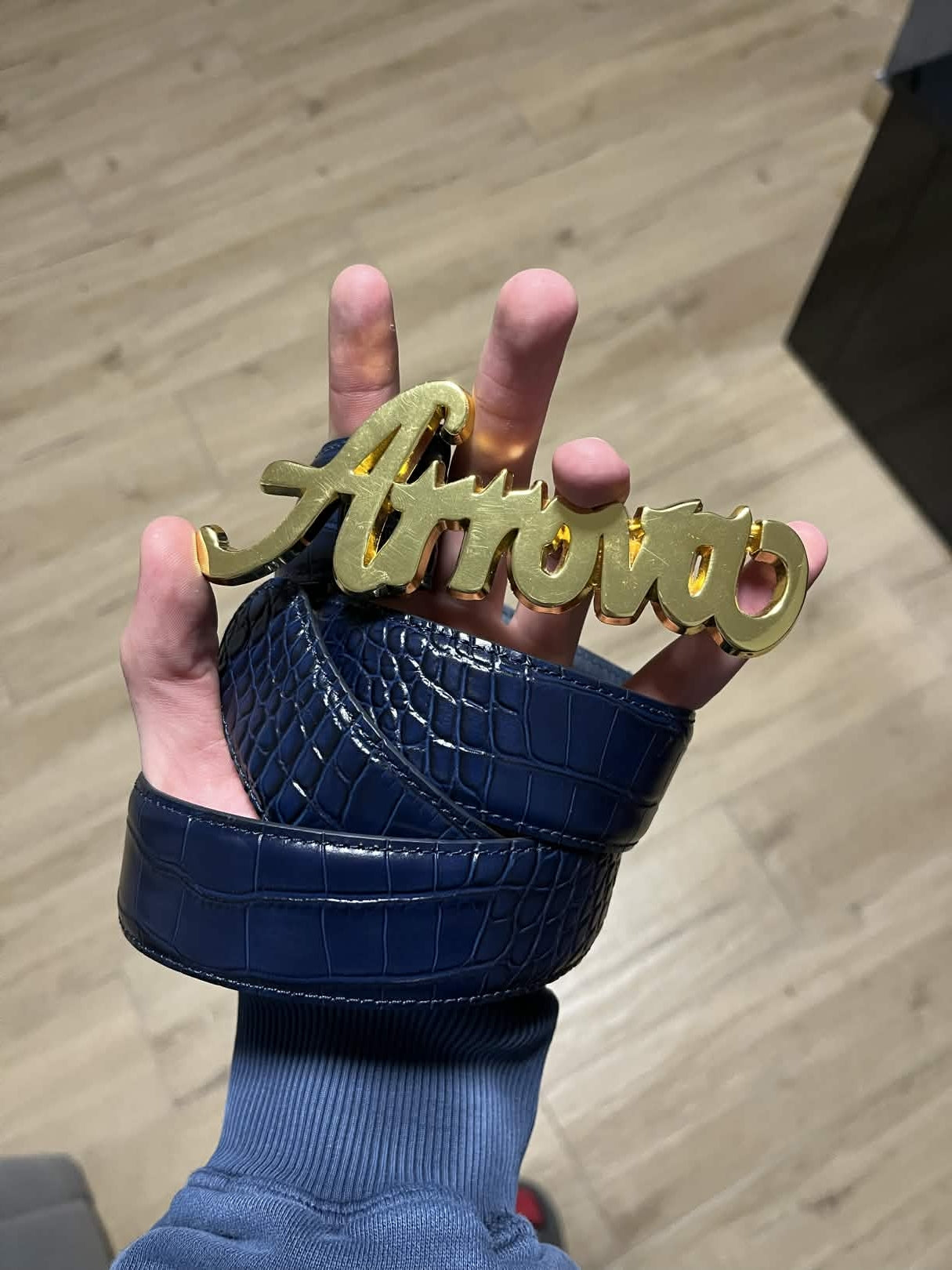 Arrova logo belt